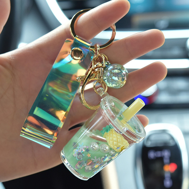 Creative Quicksand Sequin Fruit Strawberry Keychains Cartoon Moving Liquid Milk Tea Cup Keyring Bag Pendant Car Key Chain Gifts
