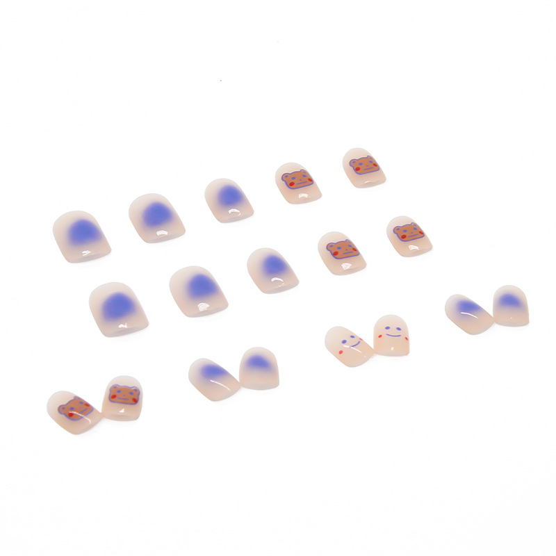 Cute bear manicure wearable nail detachable nail sticker short