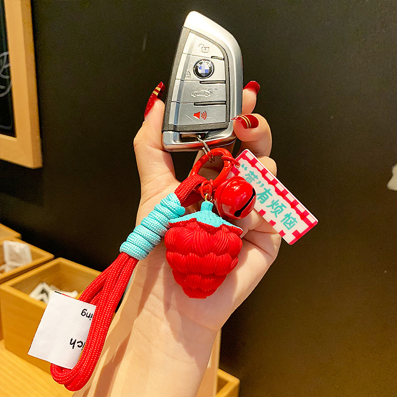 Resin bracelet strawberry keychain female exquisite girl heart couple car bag pendant small gift