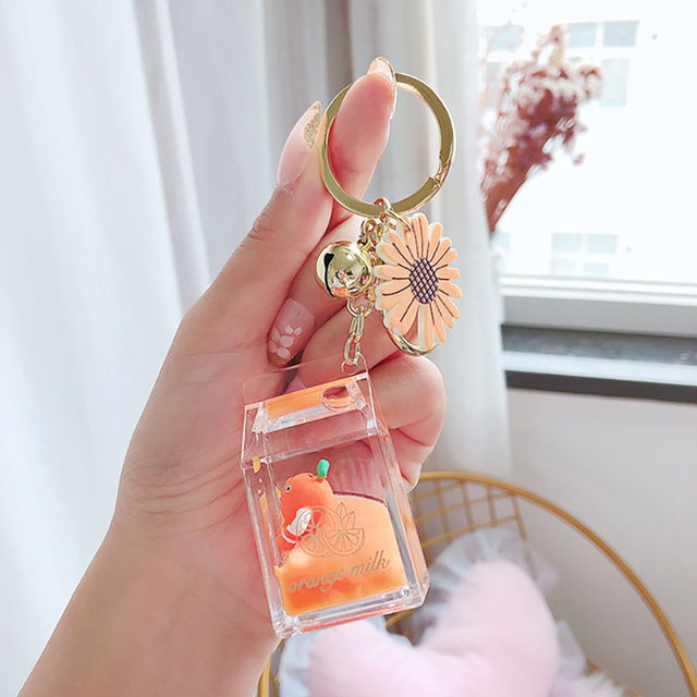 Cartoon Fruit Daisy Keychain Acrylic Moving Liquid Quicksand Drift Bottle Keyring for Women Couple Bag Charm Key Chains