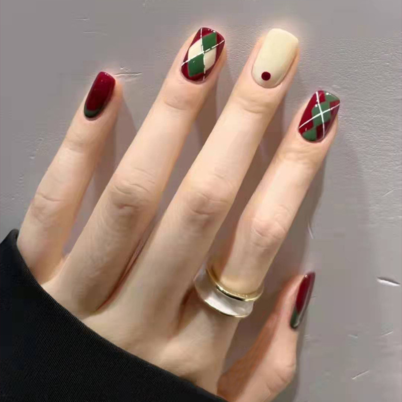 Nail art wearable nail stickers red diamond fake nails removable nail stickers