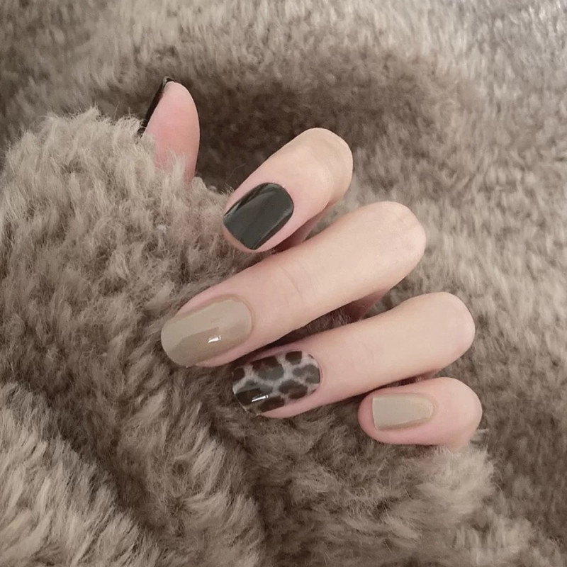 Patch Finished Nail Patch Nail Sticker Removable Leopard Print 24 Pieces