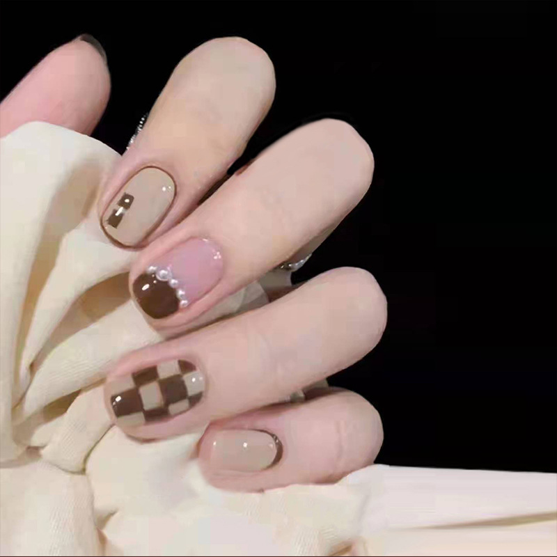 Wearable Nail Finished Nail Sticker Retro Checkerboard Pearl Nail Art Short