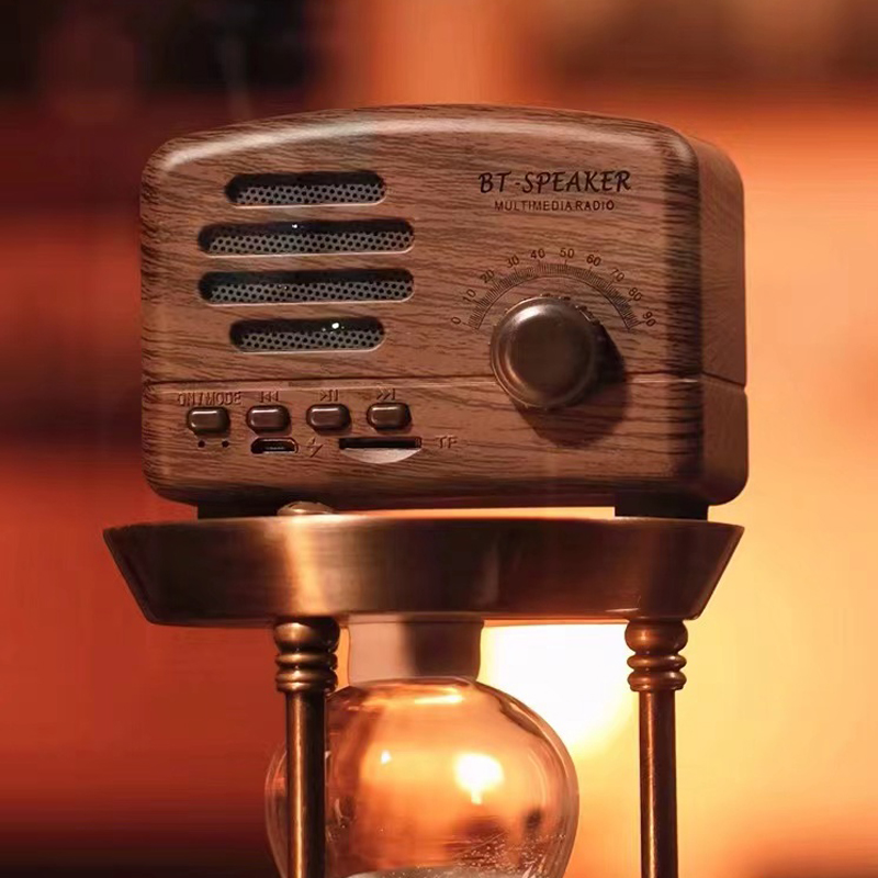 Mini Wooden Wireless Retro Bluetooth Speaker Little Prince Card Radio Small Outdoor Portable Plastic