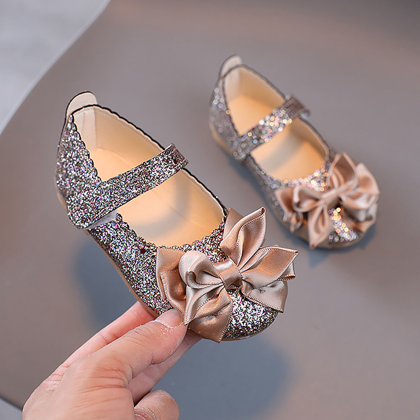 Summer Girls Sandals Infant Kids Baby Girls Bling Bowknot Shoes Single Princess Shoes Sandals Dancing Shoes Flat Heel Sandals