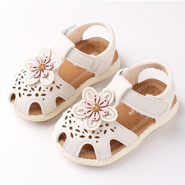Spring And Summer Boys And Girls Toddler Sandals Flowers Hollow Light Breathable And Comfortable Squeaker Shoes Toddler Boys