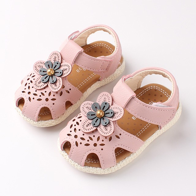 Spring And Summer Boys And Girls Toddler Sandals Flowers Hollow Light Breathable And Comfortable Squeaker Shoes Toddler Boys