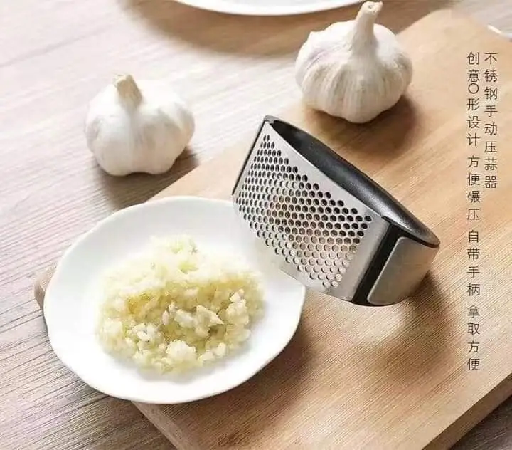 Kitchen & Dining Ring Garlic Crusher Press