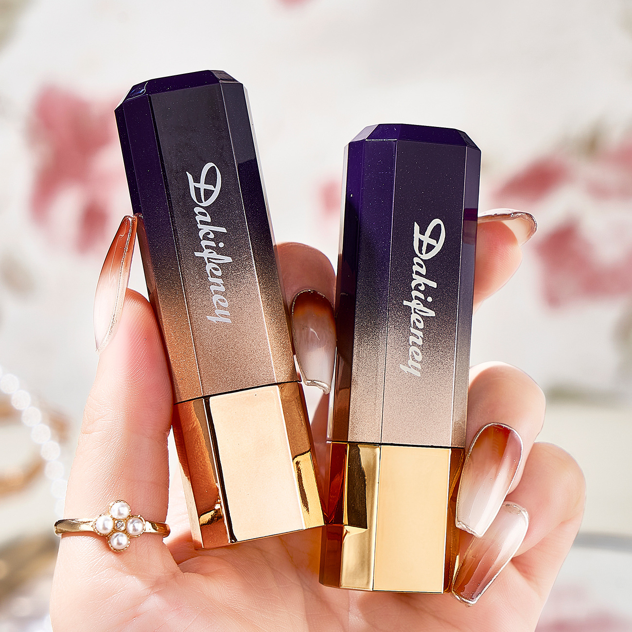 New Arrival Lipstick makeup Discoloration lipstick Moisturizing Waterproof Colorless  Non Staining Cup Transparent Lipstick Petal LipstickPetal jelly color changing lipstick New Arrival Lipstick retouched