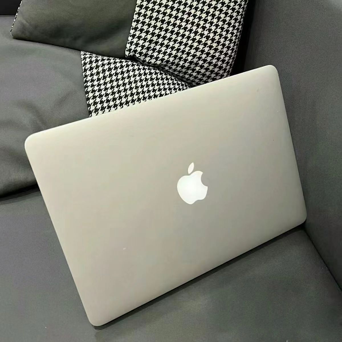 Refurbished Macbook Air 2015 Silver 13 inch apple laptop