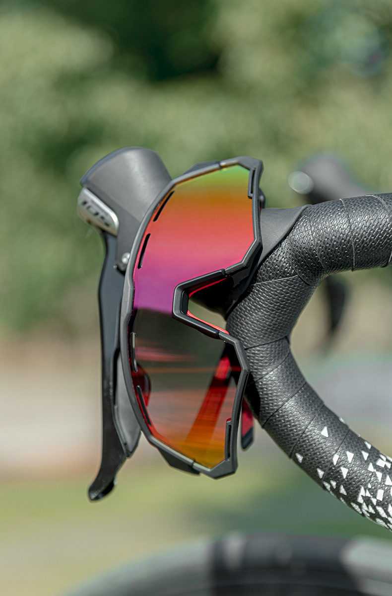 Polarized Cycling Glasses Photochromic Glasses Men Sports Polarized Sunglasses Bicycle Riding Goggles Eyewear 2 Lens