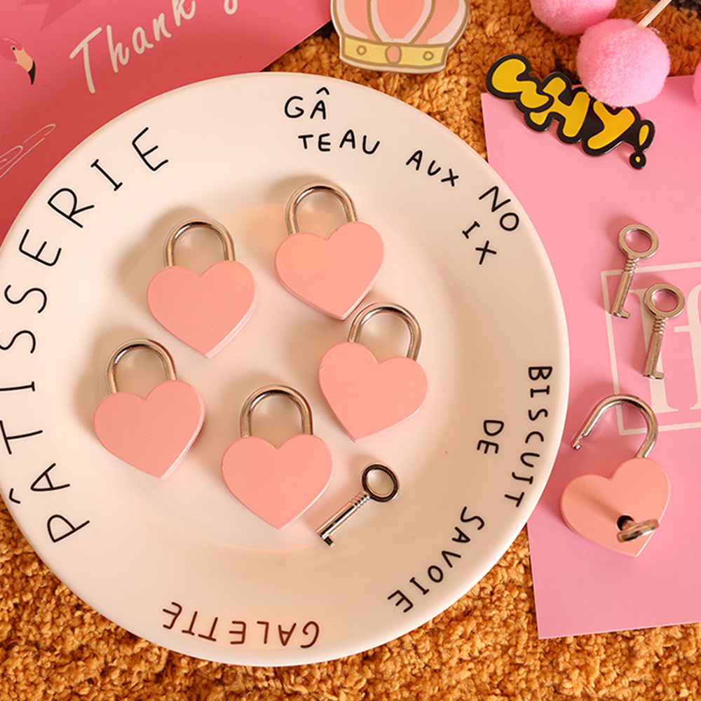 1pc Cut Antique Style Heart Shape Padlock Vintage Lock with Key Pink Romantic Key for Travel Wedding Jewelry Box Diary Book Suitcase