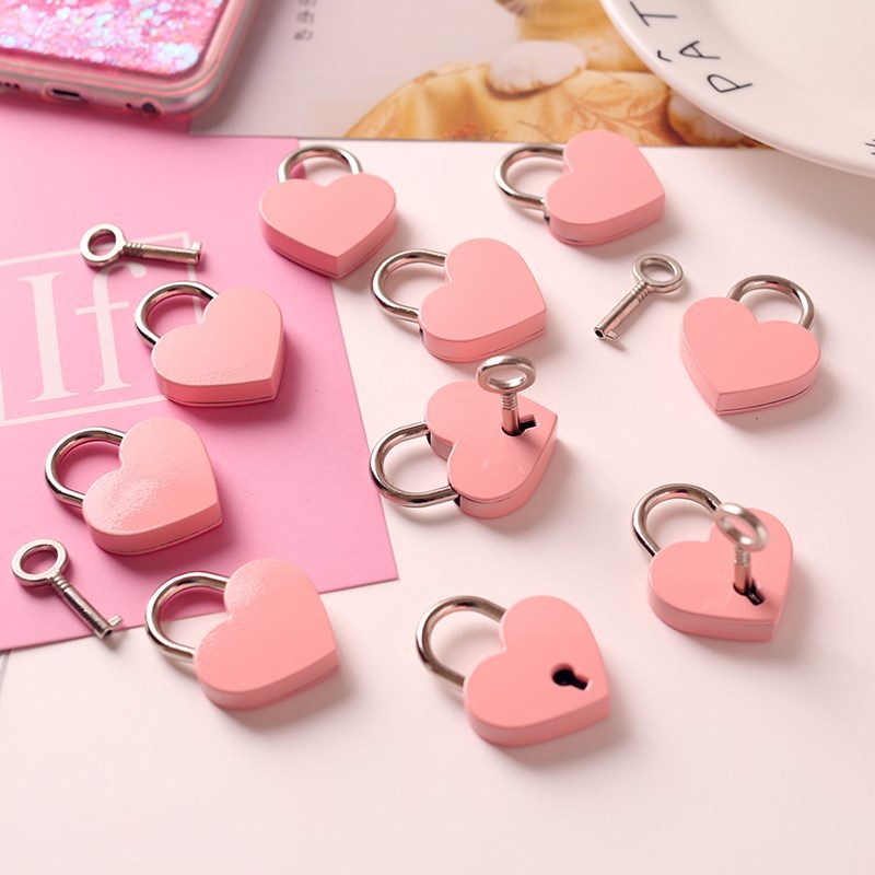 1pc Cut Antique Style Heart Shape Padlock Vintage Lock with Key Pink Romantic Key for Travel Wedding Jewelry Box Diary Book Suitcase