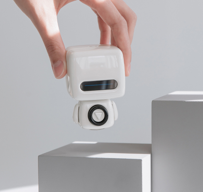 new robot bluetooth speaker portable subwoofer wireless mini  speaker