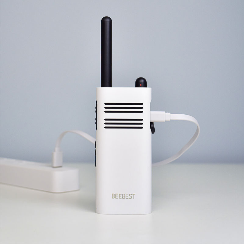 1PC Original New Beebest Smart Walkie talkie 1-15 km call 16 channel anti-jamming Long standby handheld smart interphone