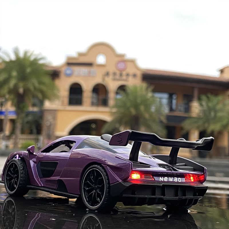 1/32 McLaren Senna Alloy Sports Car Model Diecasts Metal Toy Vehicles Car Model Simulation Sound and Light Collection Kids Gifts