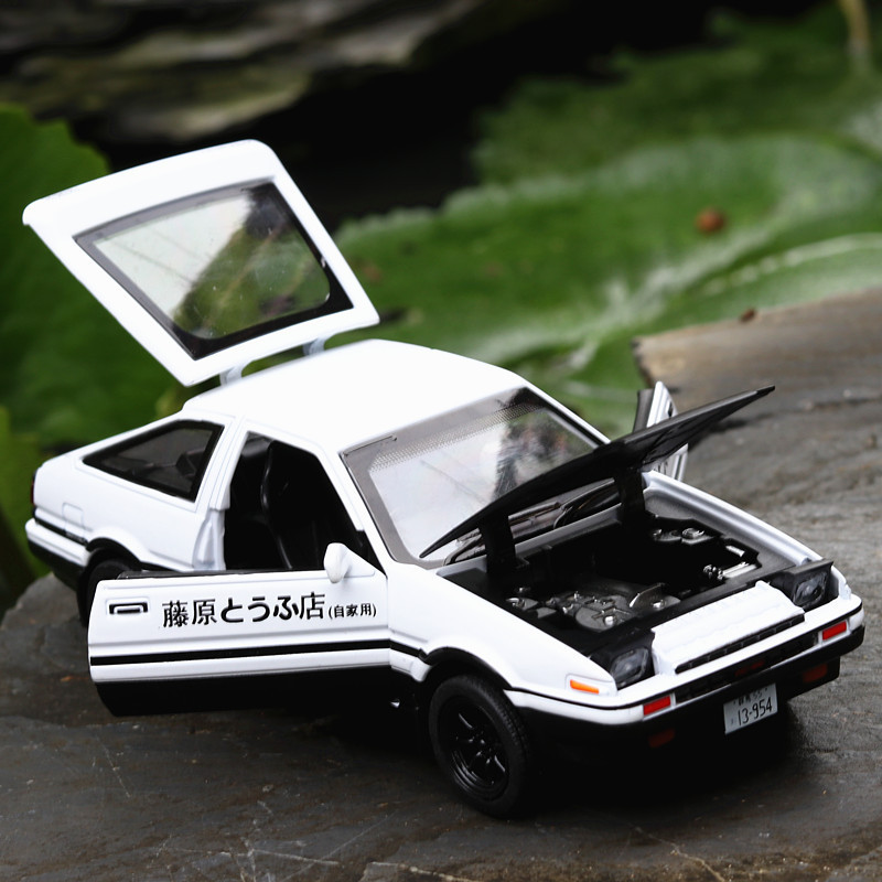 New INITIAL D Toyota AE86 Alloy metal Toy Car Model Diecast Toy Vehicles Cartoon Miniature Scale Model Car Toys For Children