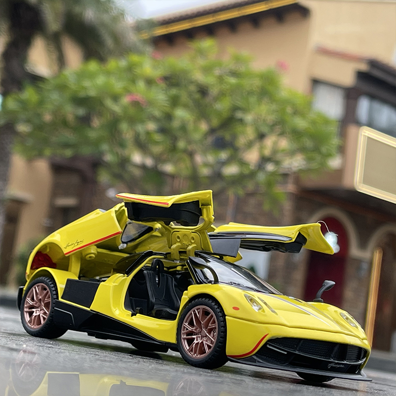 1:32 Pagani Huayra Dinastia Alloy Racing Car Model Diecasts Metal Toy Sports Car Model High Simulation Sound and Light Kids Gift