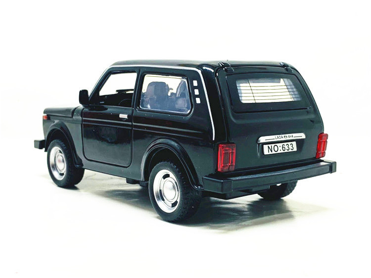 1:32 LADA NIVA Classic Car Alloy Car Diecasts & Toy Vehicles Metal Toy Car Model High Simulation Collection Toys For Children