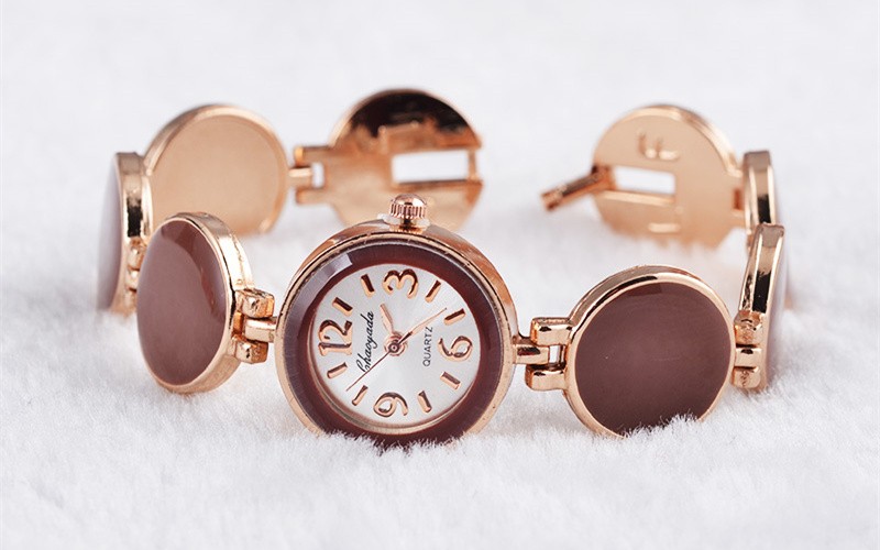 Women Watch Fashion Casual Wafer Design Round Dial Quartz Wristwatch