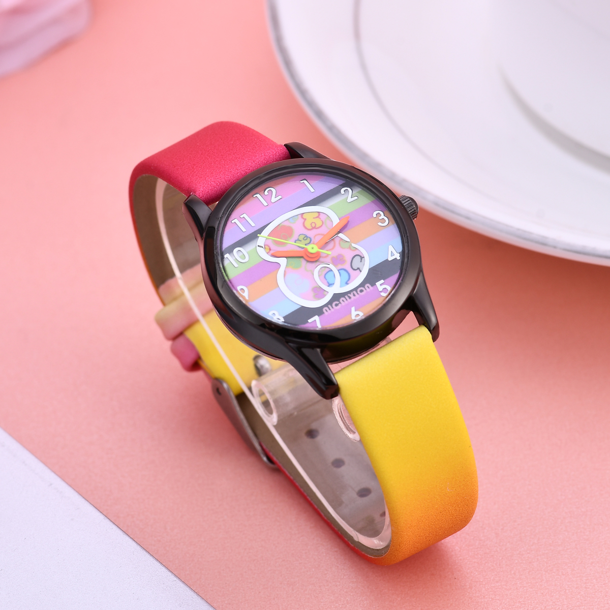 Women Colorful Bear Pattern Watch Fashion Casual Small Dial Leather  Wristwatch