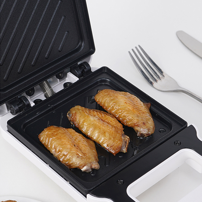 Sandwich Maker Portable Breakfast Maker Non-Stick Kitchen Appliances Multifunctional Office Available Sandwich Maker