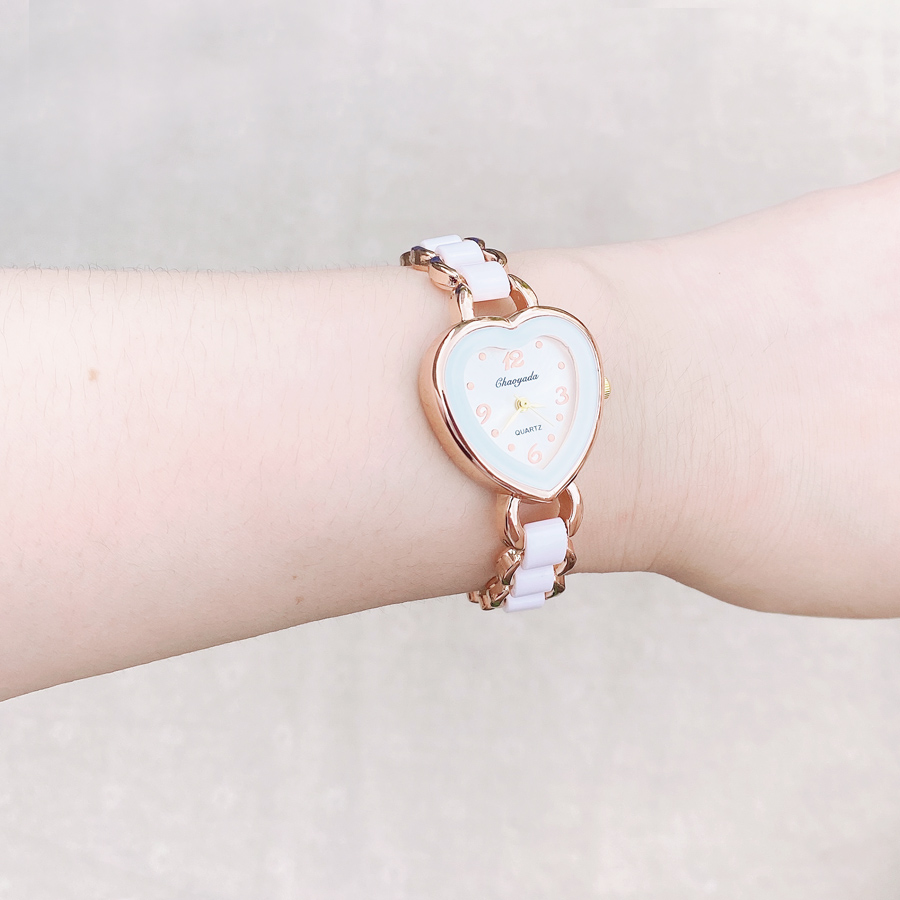 Fashion Elegant Wrist Watch Women Girl Exquisite Heart-Shaped Style