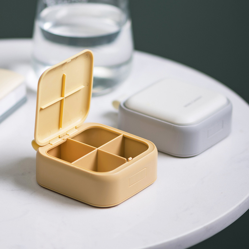 Portable Medicine Box with Lid Mini Sealed Dustproof Pill Dispenser Storage Case Travel 4 Grids Tablet Sub-box Drug Container
