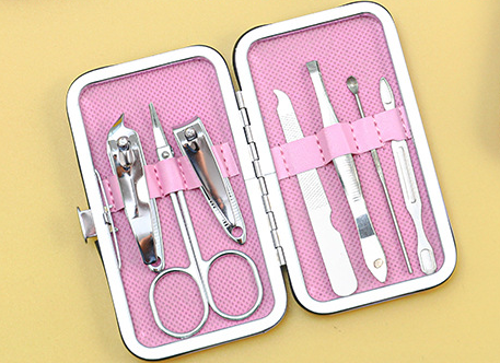 7pcs/set Cartoon Nail Clippers Set Cute Nail Tools Stainless Steel Manicure Ear Scoop Nail Scissors Set