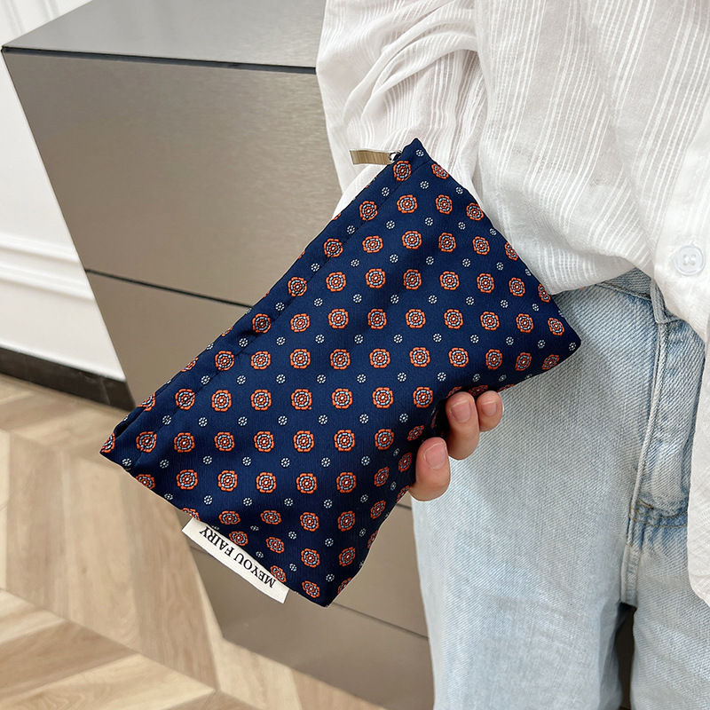 Small Size Cosmetic Bag Korean Floral Makeup Pouch Zipper Beauty Case For Women Make Up Brushes Storage Bag Travel Toilety Bags