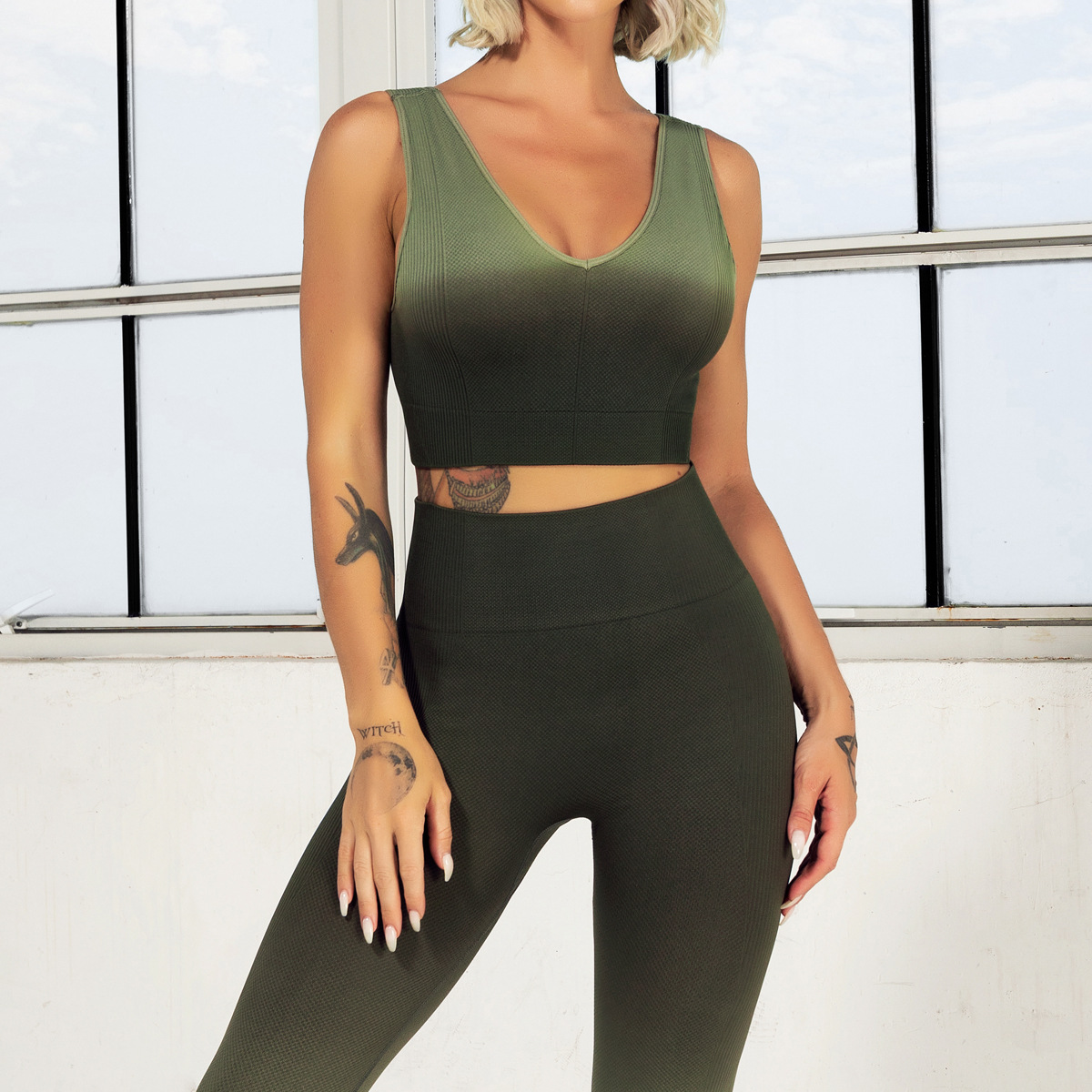 2PCS Set Women Sport Suit Gradient Yoga Set Gym Set Sexy Bra Seamless Shorts Workout Running Clothing Gym Wear Athletic Yoga Set