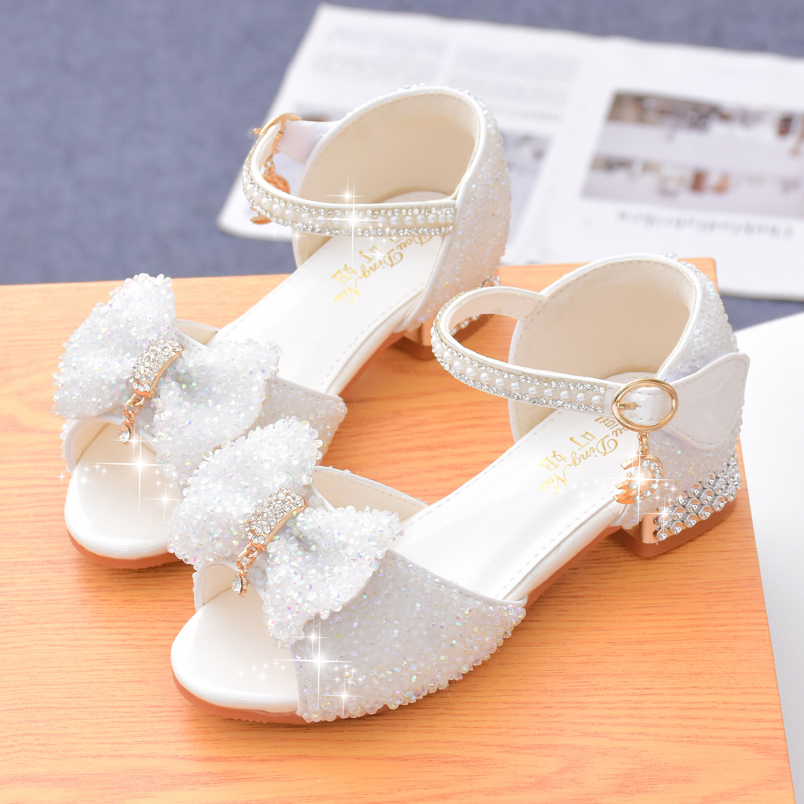Children's Sandals Summer Princess Crystal Shoes 2022 New Girls High Heels Fashion Sequins Girls Soft Bottom Performance Shoes  Kids&Baby Shoes