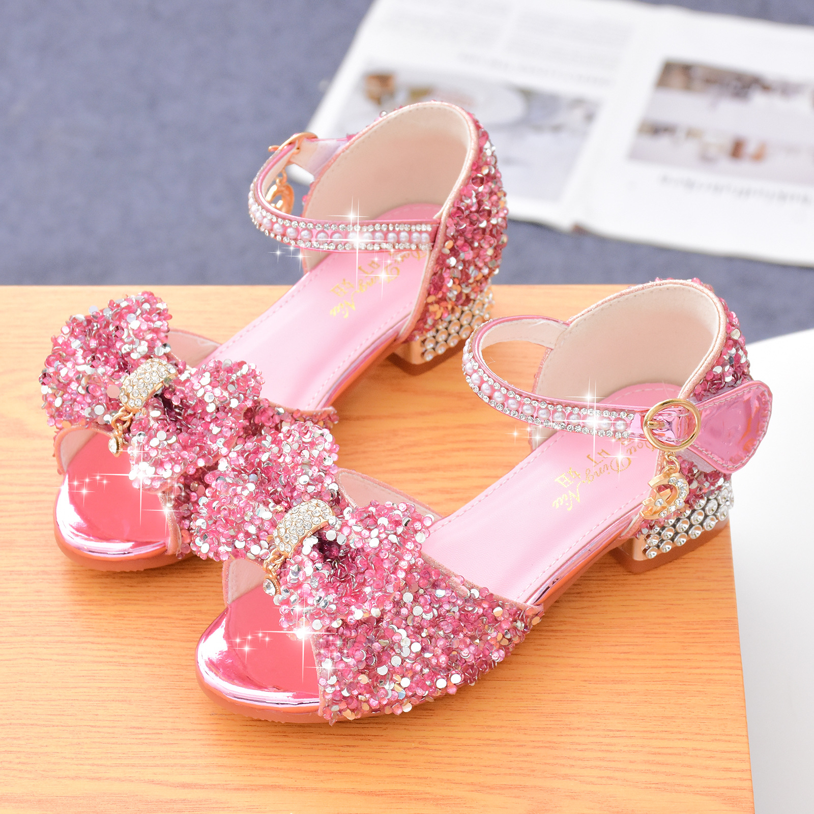 Children's Sandals Summer Princess Crystal Shoes 2022 New Girls High Heels Fashion Sequins Girls Soft Bottom Performance Shoes  Kids&Baby Shoes