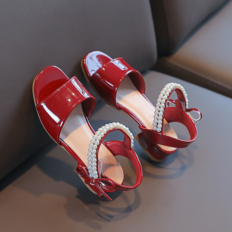 Girls Sandals 2022 New Summer Red Leather Shoes Fashion Wild Pearl Bow Children's Princess Shoes Non-slip Kids Sandals G613