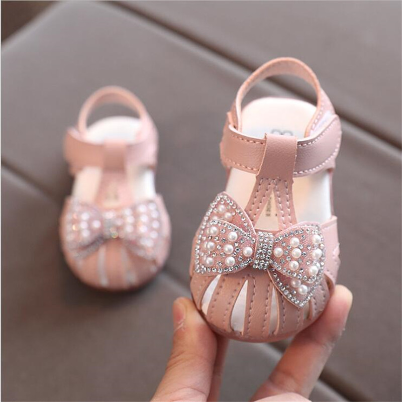 Newest Summer Baby Sandals Fashion Leathers Sweet Children Sandals for Girls Toddler Baby Breathable Soft Bottom Hollow Sandals Toddler Girls' Shoes