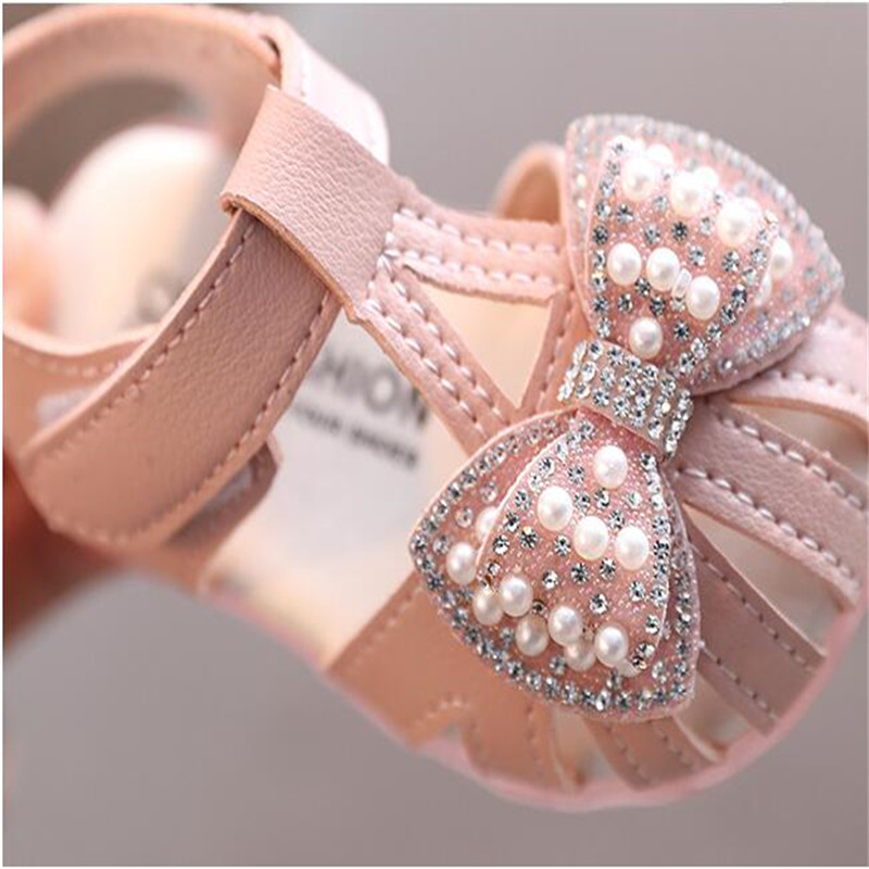 Newest Summer Baby Sandals Fashion Leathers Sweet Children Sandals for Girls Toddler Baby Breathable Soft Bottom Hollow Sandals Toddler Girls' Shoes