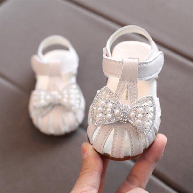 Newest Summer Baby Sandals Fashion Leathers Sweet Children Sandals for Girls Toddler Baby Breathable Soft Bottom Hollow Sandals Toddler Girls' Shoes