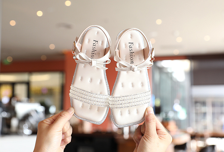 2022 Summer Korean Fashion Girls Sandals Big Kids Bow Princess Shoes Soft Sole Little Girls Casual Beach Shoes for Wedding 26-36