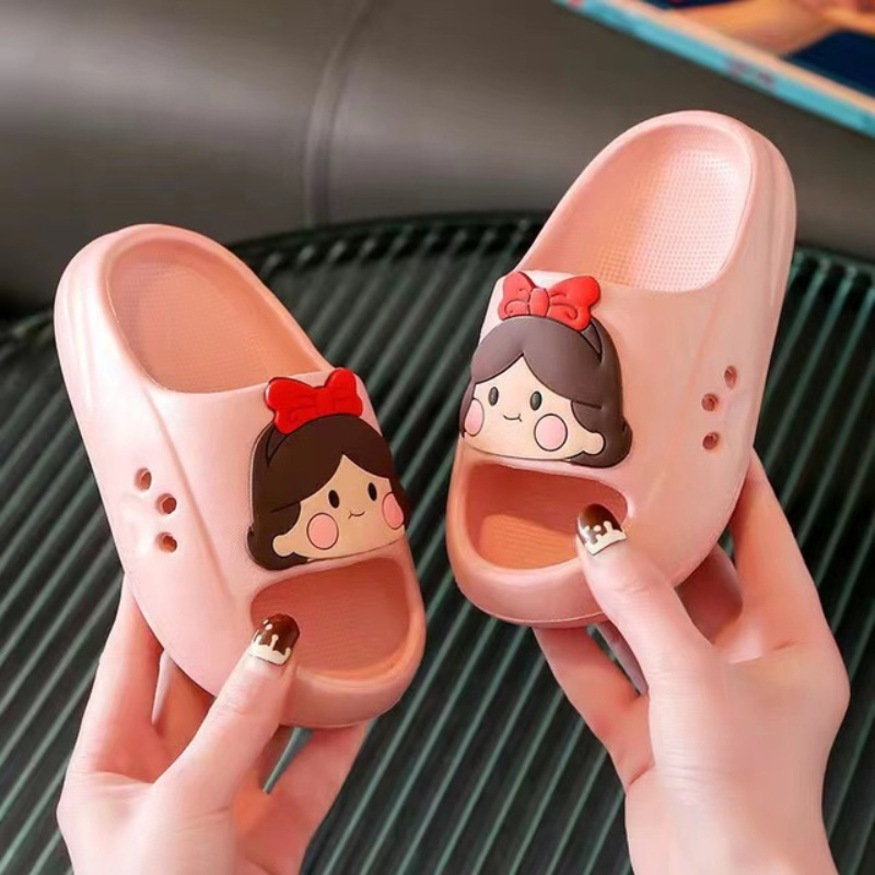 Children's Beach Slippers For Boys Girls Home Shoes Summer Thick Flip Flops Soft Cartoon Ourdoor Slippers