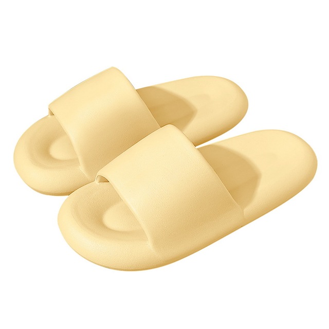 New Slippers Couple Home Outdoor Slippers Summer Beach Unisex Bedroom Shoes Ladies Thick Sole