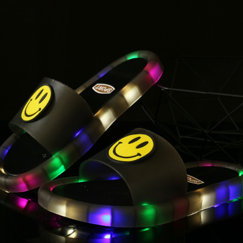 Boys Girls Slippers Prints Sandals Lighted Fashion Cute Children Shoes Bathroom Children Toddler Sandals Flat Heels