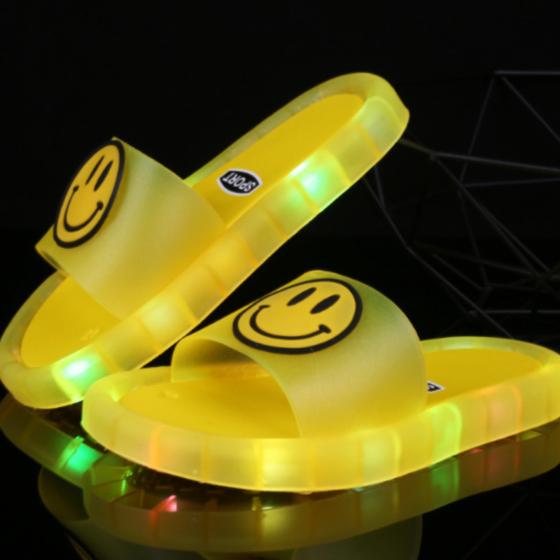 Boys Girls Slippers Prints Sandals Lighted Fashion Cute Children Shoes Bathroom Children Toddler Sandals Flat Heels