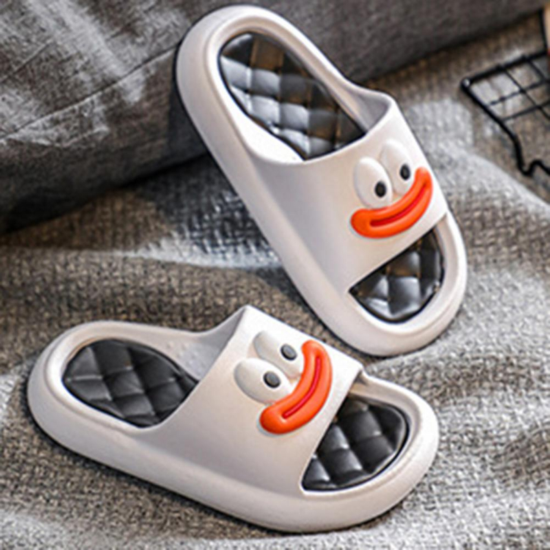 Casual EVA Soft Thick Sole Unisex Indoor Slippers Home Slippers Children Fashion Summer Beach Slides Outdoor Sandals Shoes