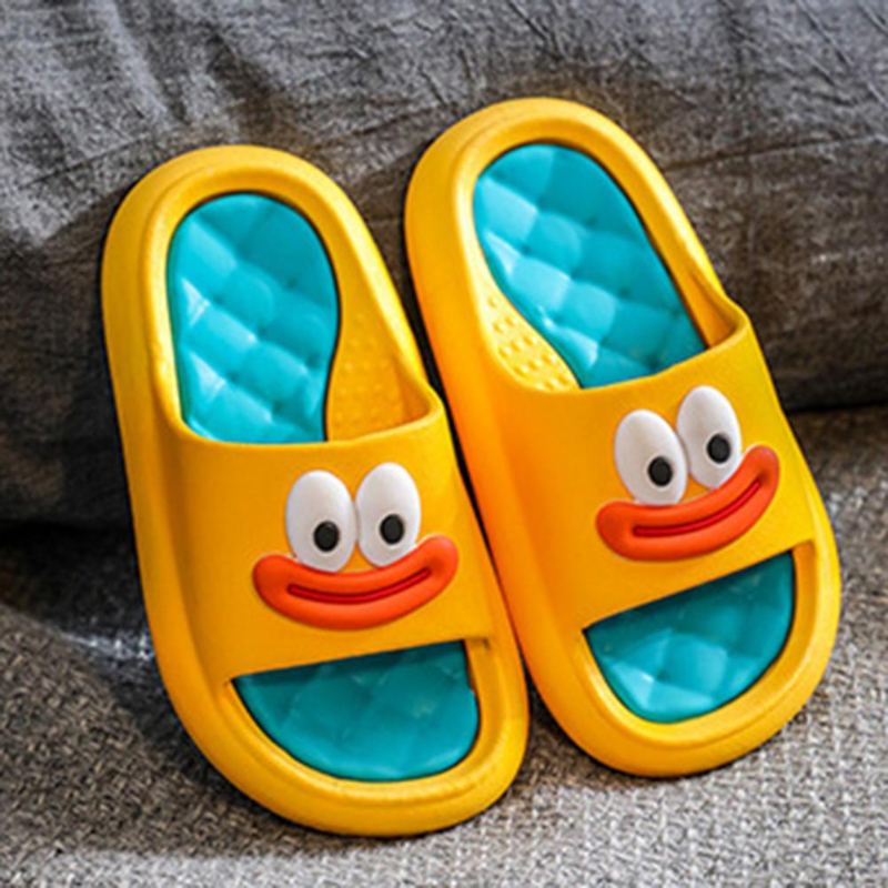 Casual EVA Soft Thick Sole Unisex Indoor Slippers Home Slippers Children Fashion Summer Beach Slides Outdoor Sandals Shoes