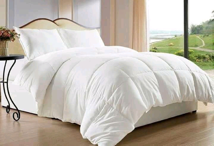 White cotton duvet 4pcs (1pc Duvet&1pcs Bed sheet&2pcs Pillow covers)