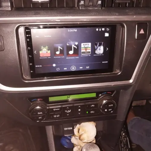 Toyota Auris 7inch Android Radio with inbuilt WIFI, Internal storage, Bluetooth, Google maps, YouTube and browser application.