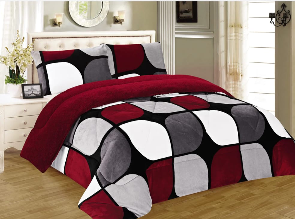 Luxurious Woollen Heavy Duvets (1pc) Does not come with a Bedsheet nor Cases  Bedding sets