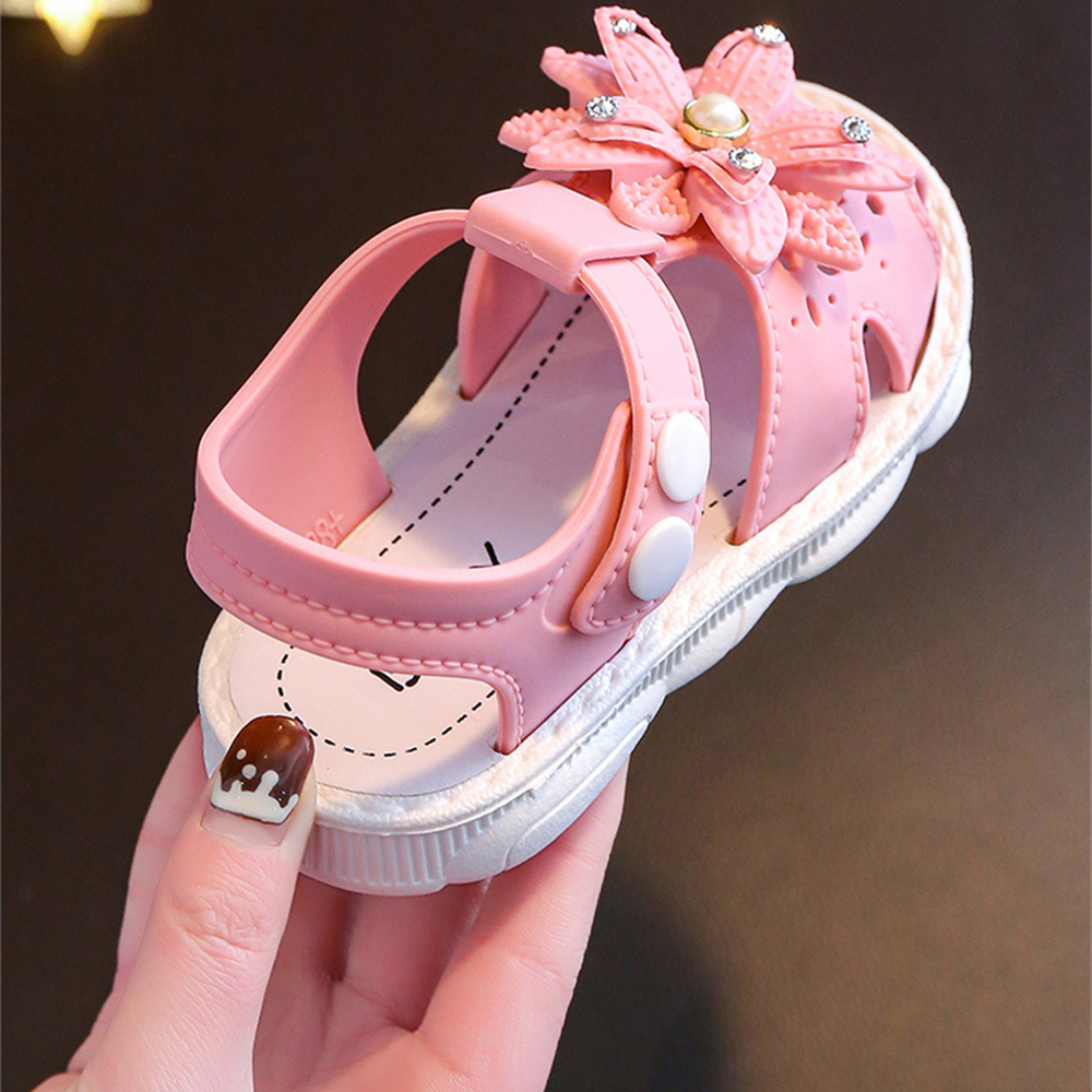 Sandals for children's summer sandals  flat bottomed informal shoes with buttons  soft and non slip pink flower design