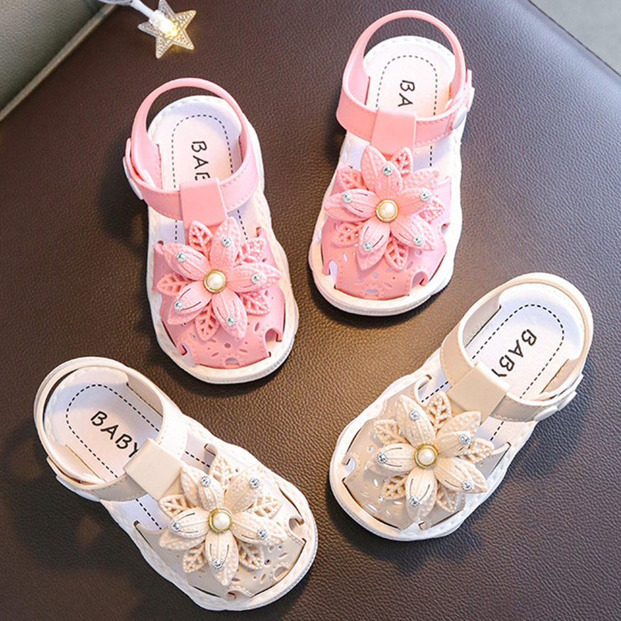 Sandals for children's summer sandals  flat bottomed informal shoes with buttons  soft and non slip pink flower design