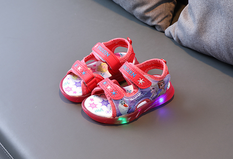 Children's Sandals Glow Beach Walking Shoes For Primary And Secondary School Students